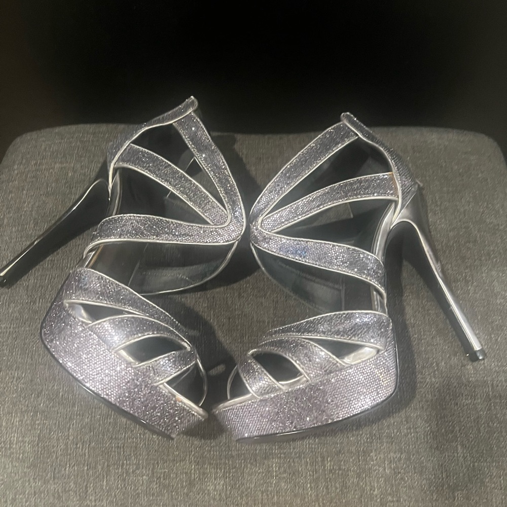 G By Guess Stiletto Heels 👠